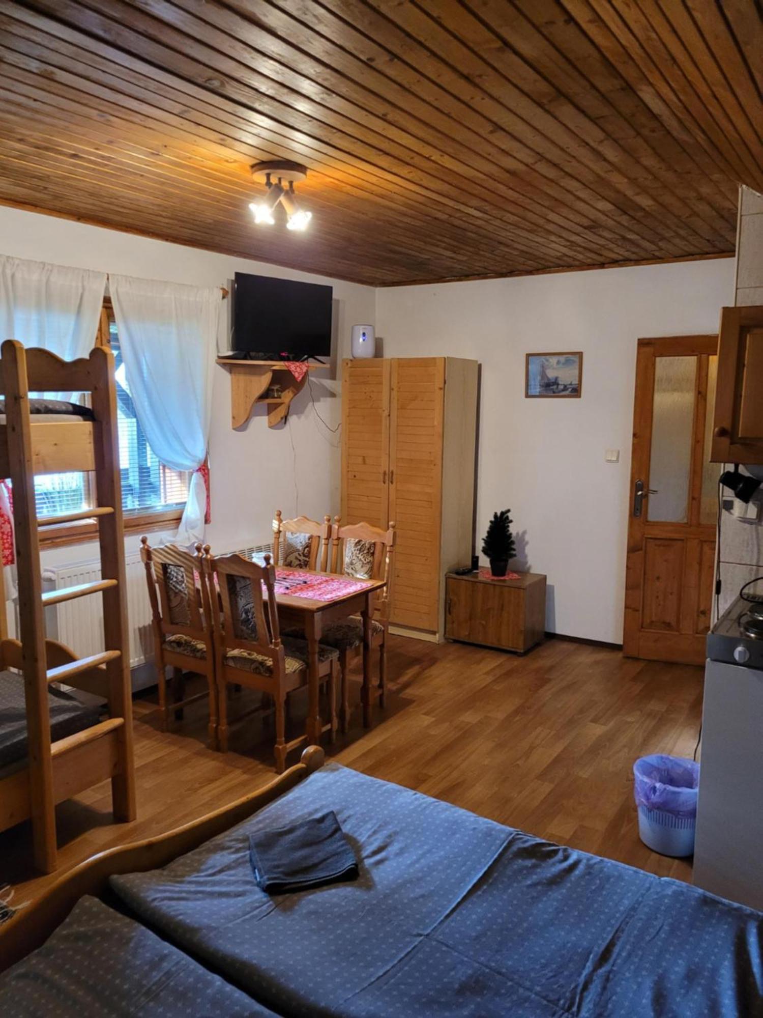 Penzion Kubo Tierchowa Zewnętrze zdjęcie